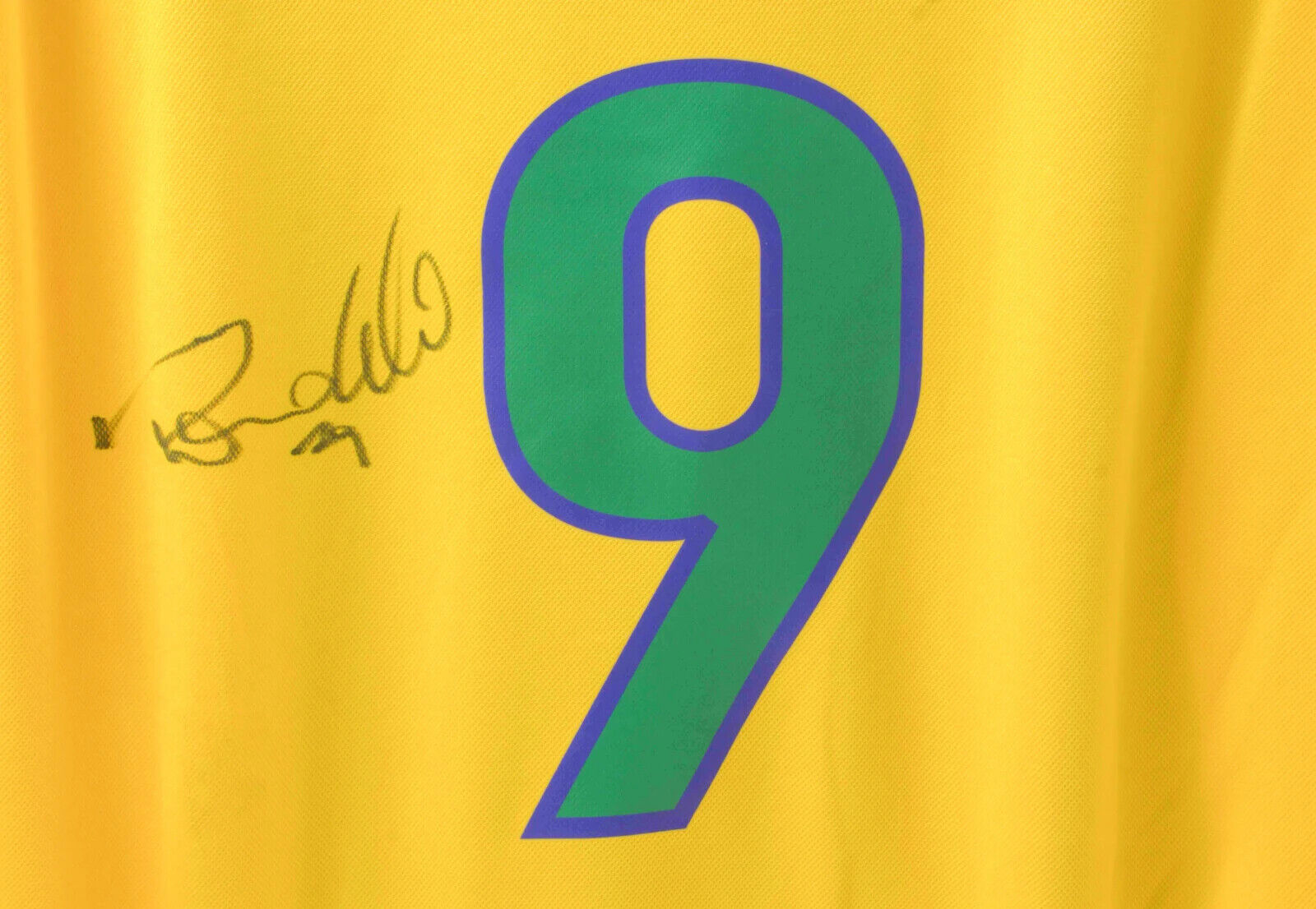 Ronaldo Nazario Signed Brazil FC Home Soccer Jersey #9 with Beckett COA